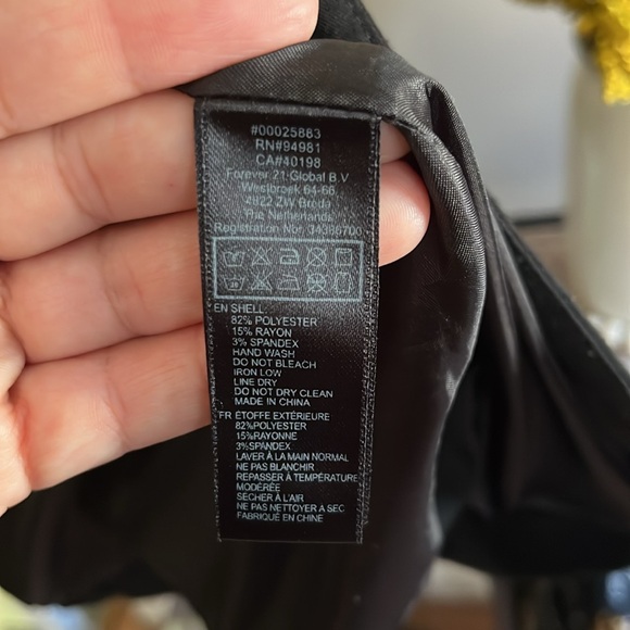 Blazer - Picture 4 of 10